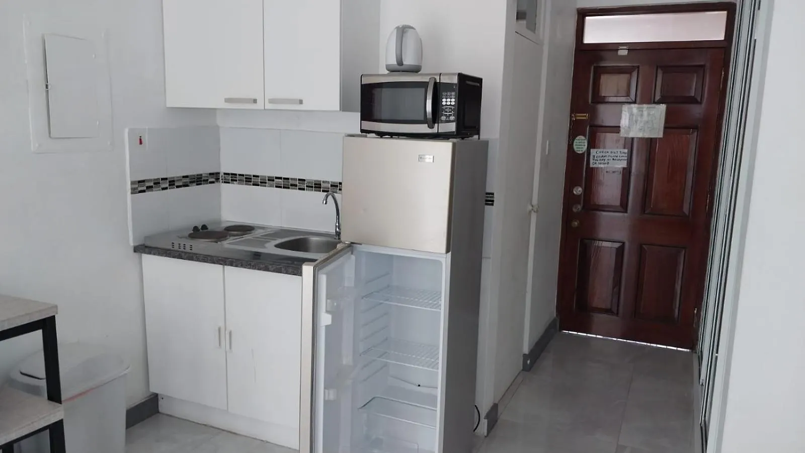 Beach-Side Condos At Turtle Beach Towers Ocho Rios Apartment
